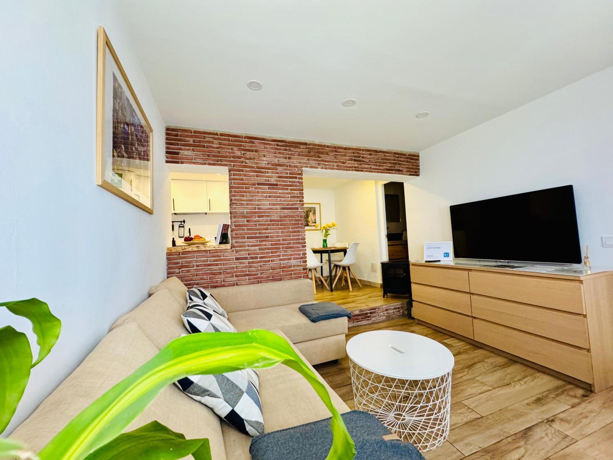 La Casa De Abajo Villa มิฮาส ภายนอก รูปภาพ
